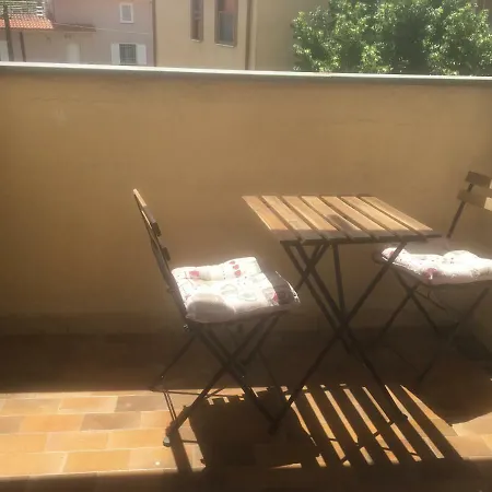 La Vela Cisanello Pensión